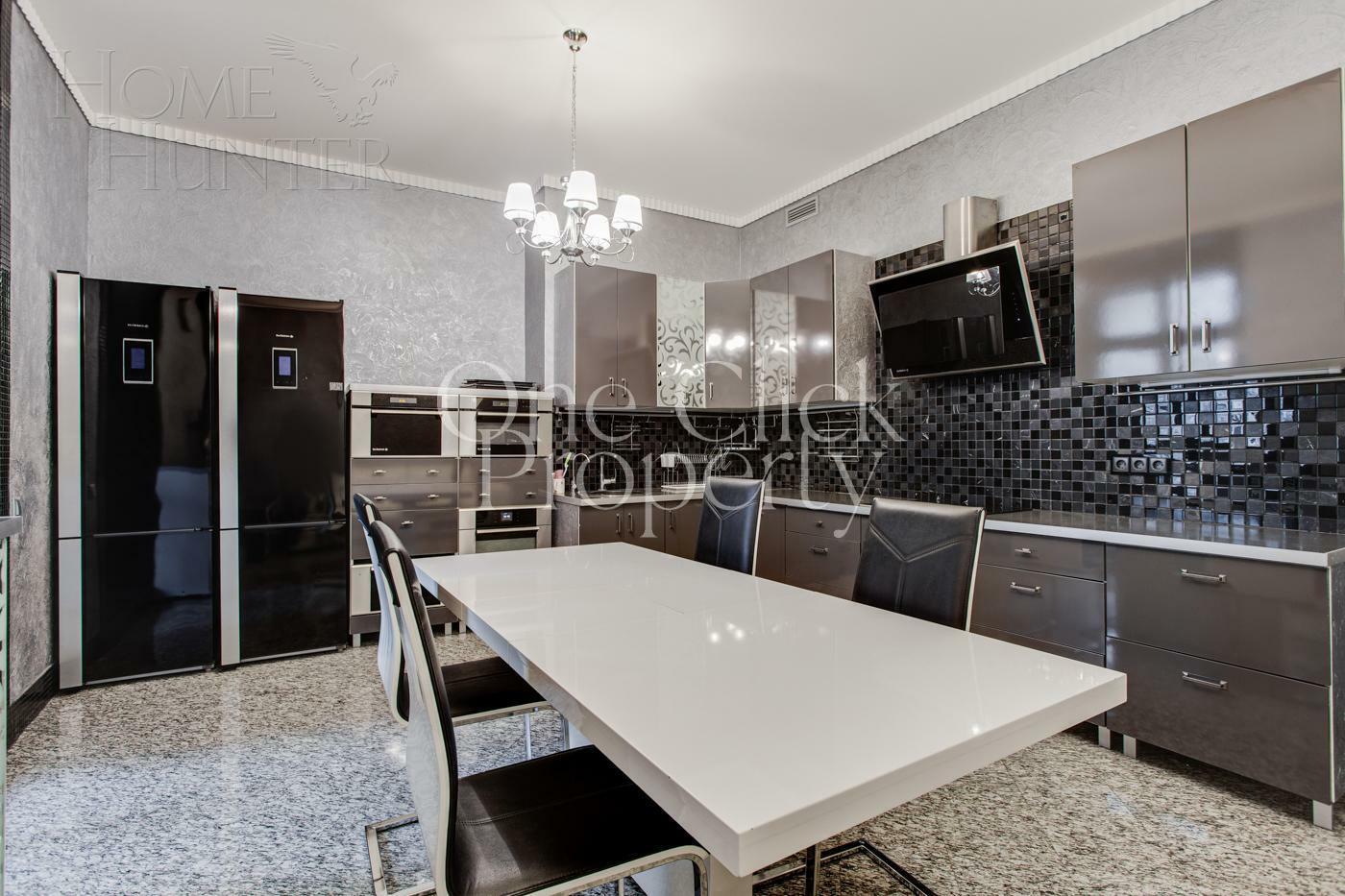 4-КОМН. КВАРТИРА С ОТДЕЛКОЙ 180 М² НА 2 ЭТАЖЕ