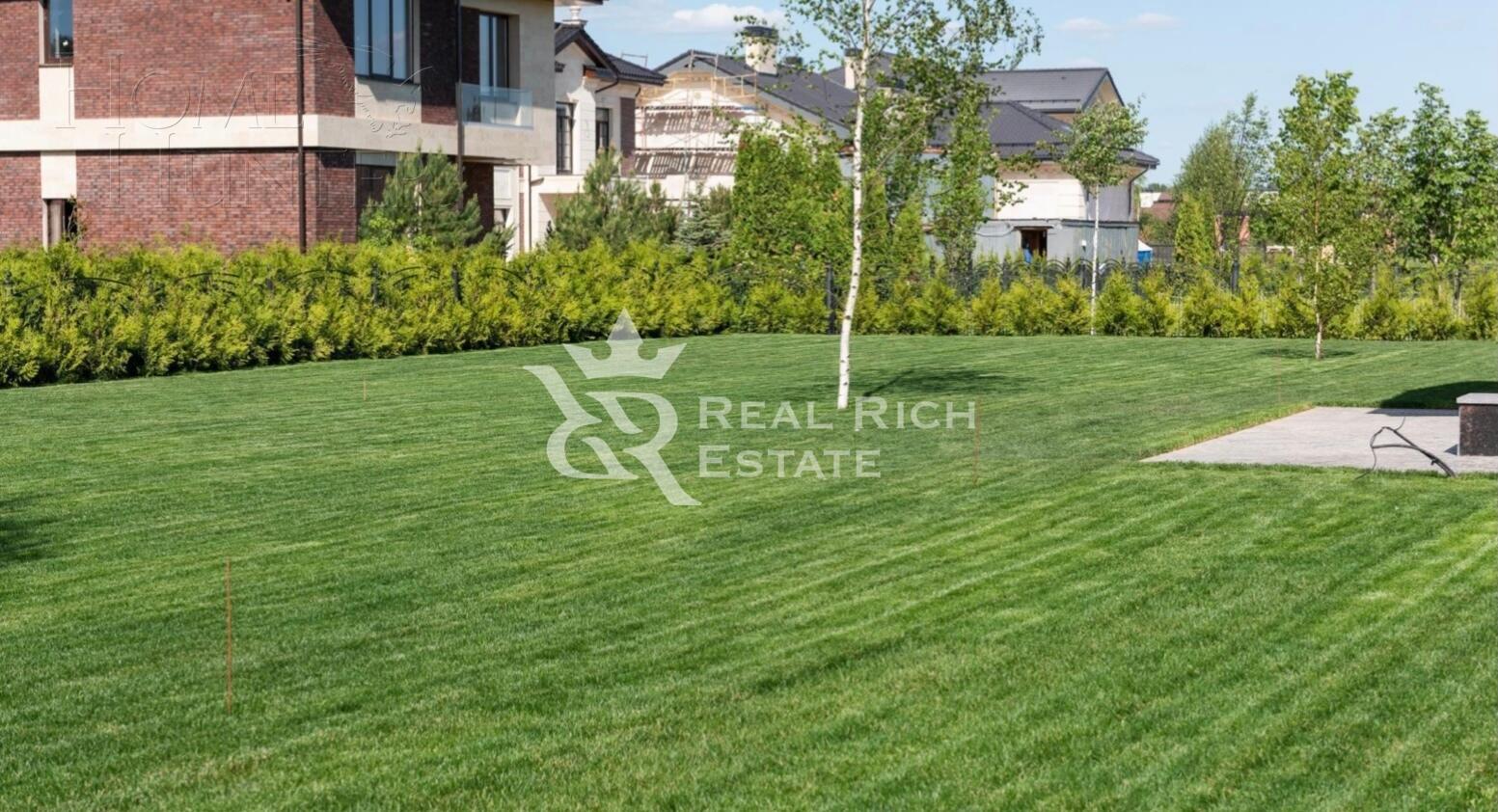 2-этажный коттедж 500 м² с отделкой