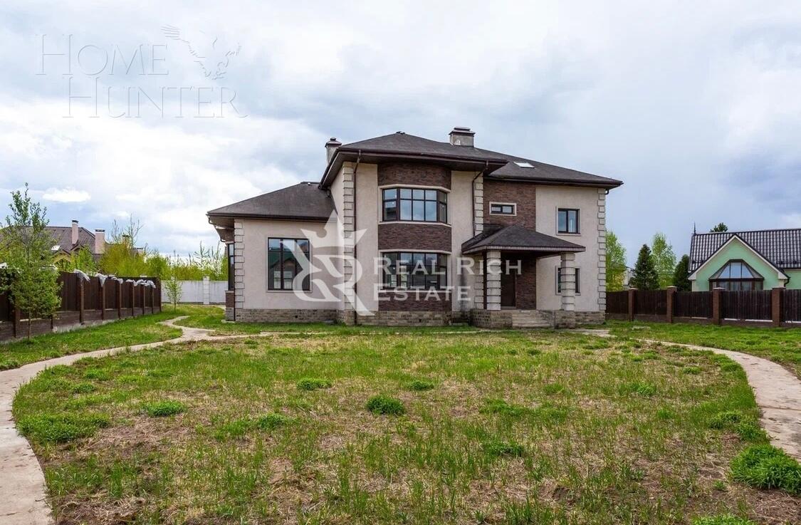 2-этажный коттедж 450 м² без отделки