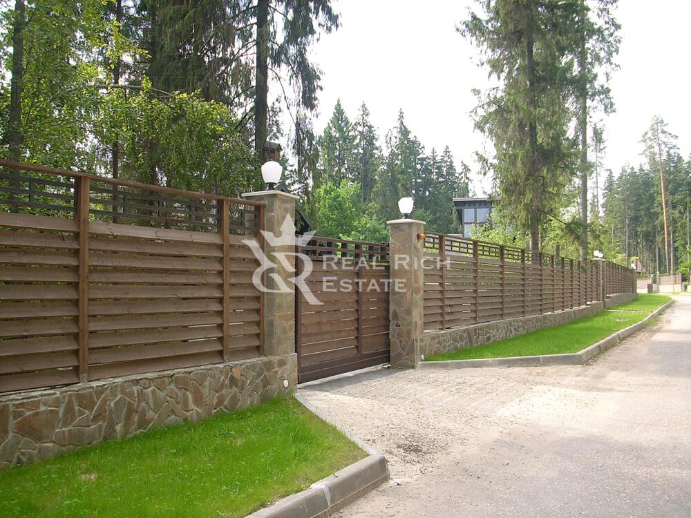 2-этажный коттедж 625 м² с отделкой