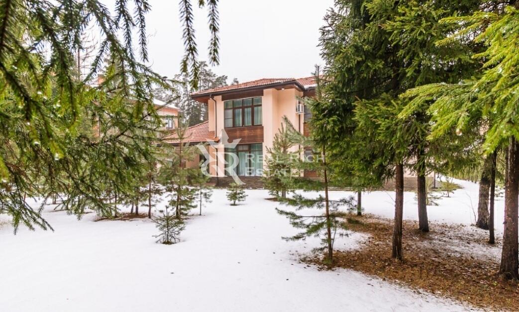 2-этажный коттедж 500 м² с отделкой