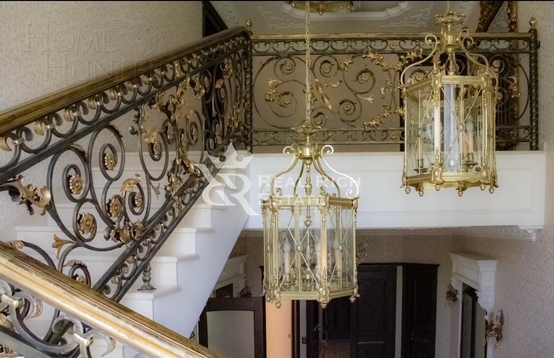 2-этажный коттедж 590 м² с отделкой