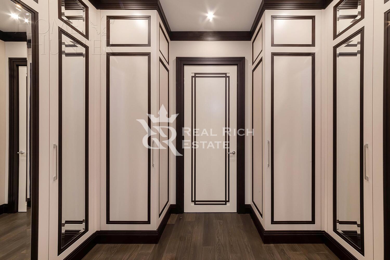 2-этажный коттедж 1 017.21 м² с отделкой