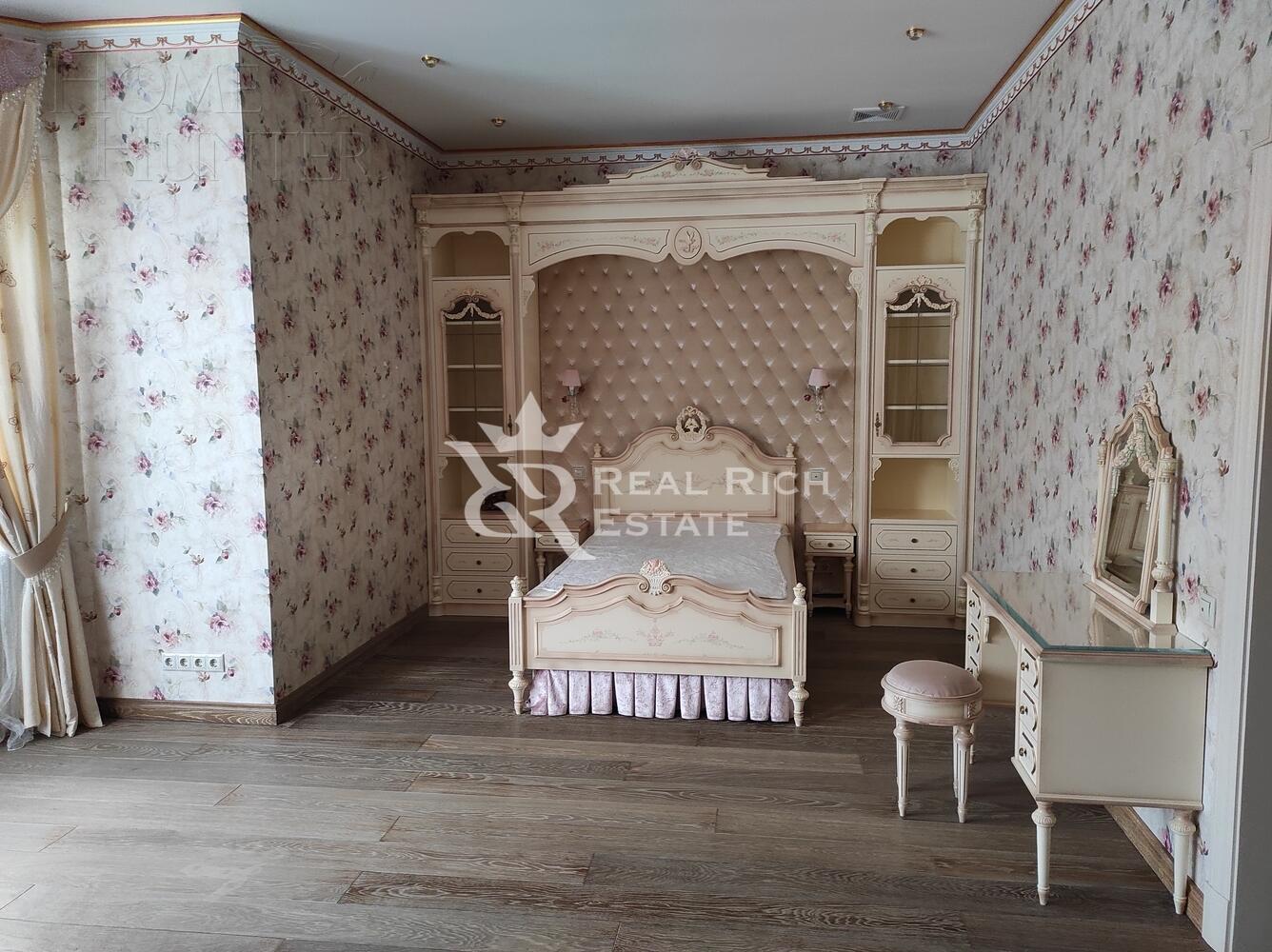 2-этажный коттедж 800 м² с отделкой