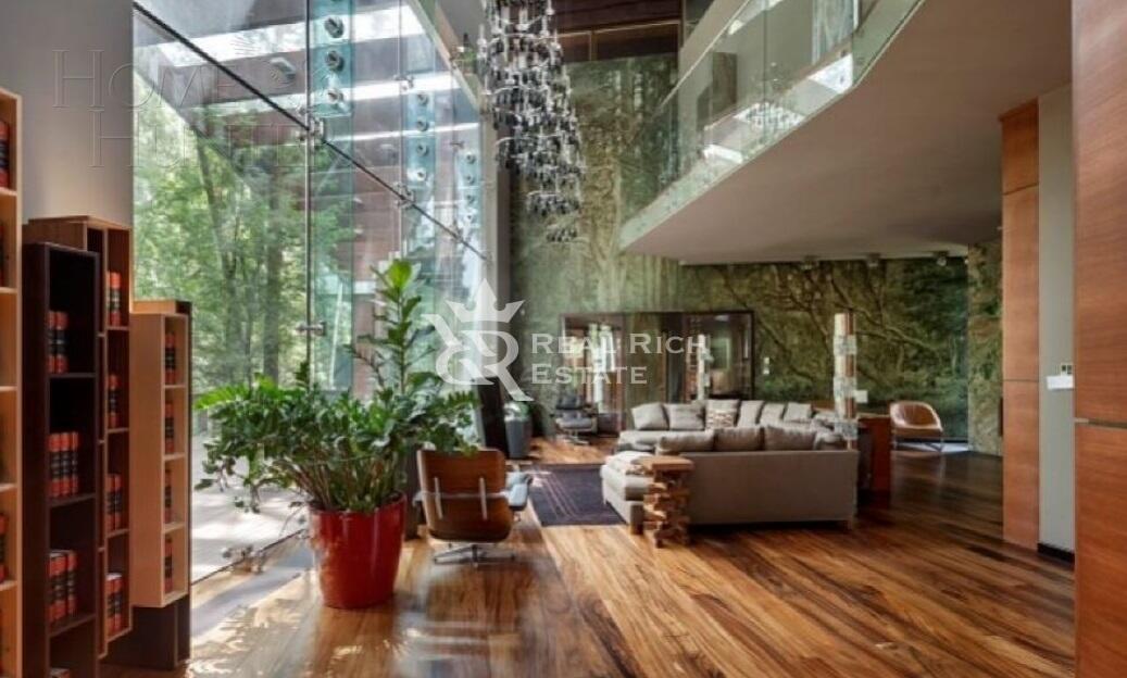 2-этажный коттедж 1 750 м² с отделкой