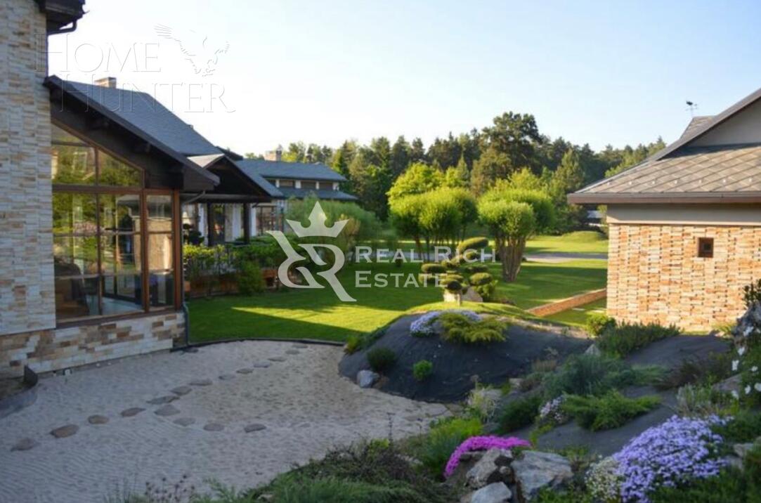 2-этажный коттедж 929 м² с отделкой