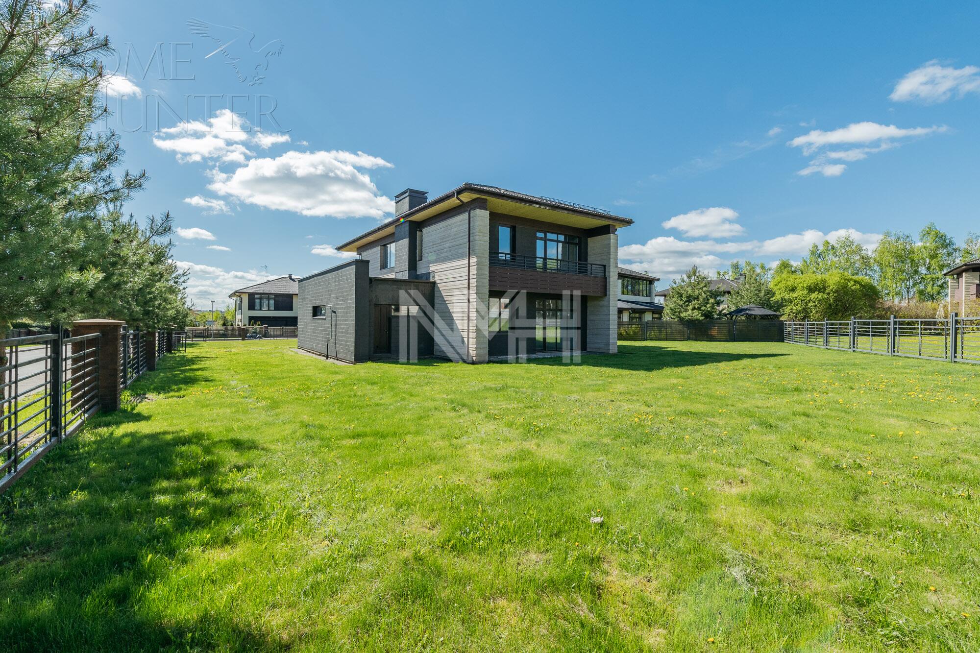 2-этажный коттедж 296 м² без отделки