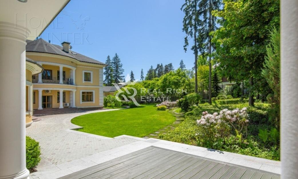 2-этажный коттедж 1 050 м² с отделкой