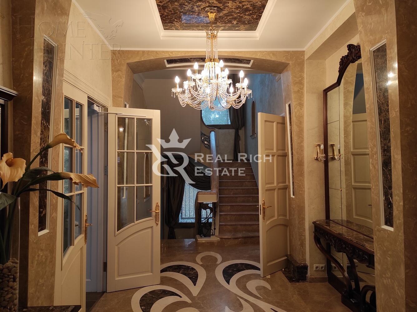 2-этажный коттедж 800 м² с отделкой