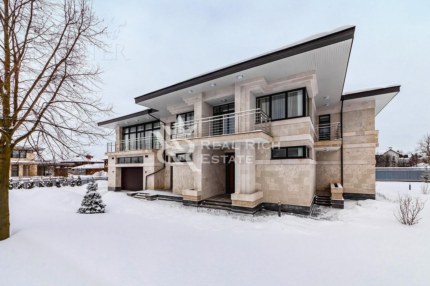 2-этажный коттедж 1 017.21 м² с отделкой