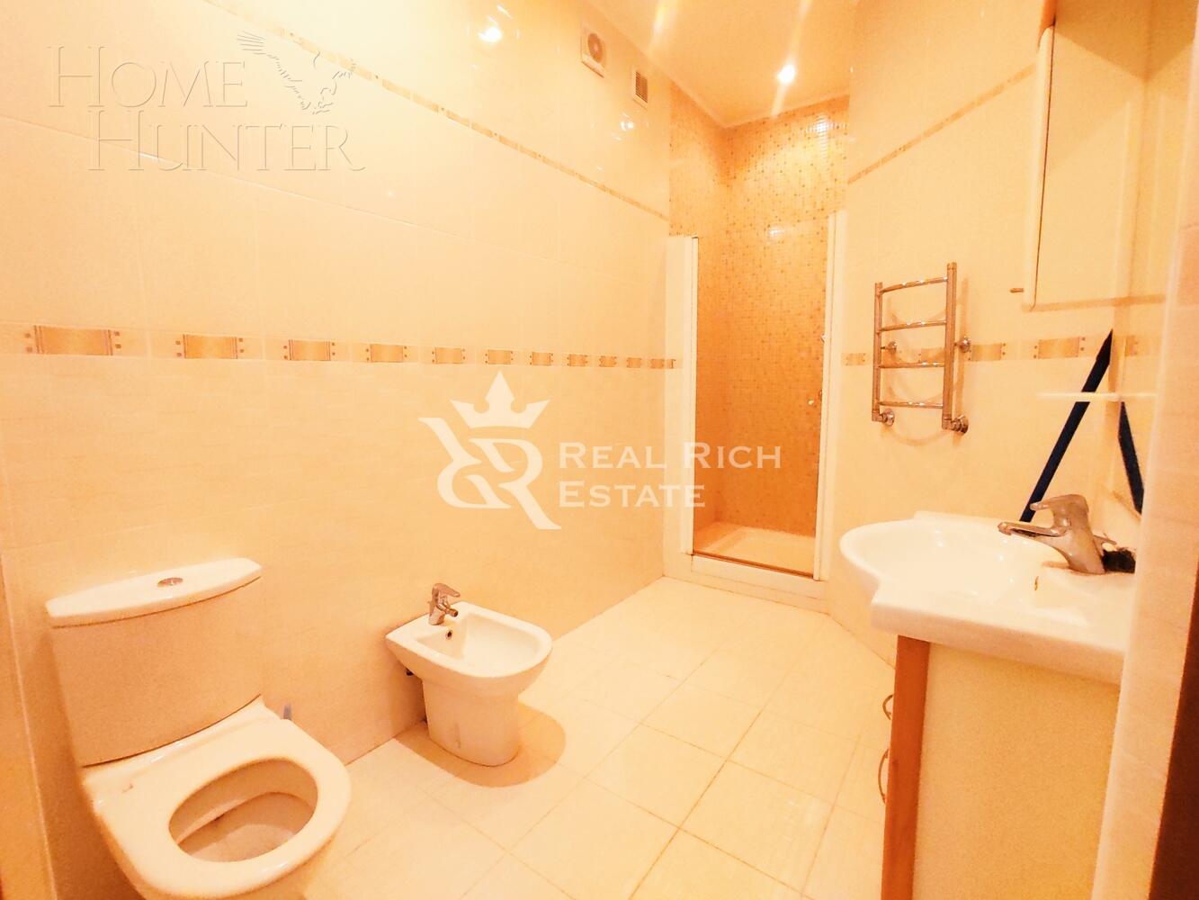 3-этажный коттедж 658 м² с отделкой