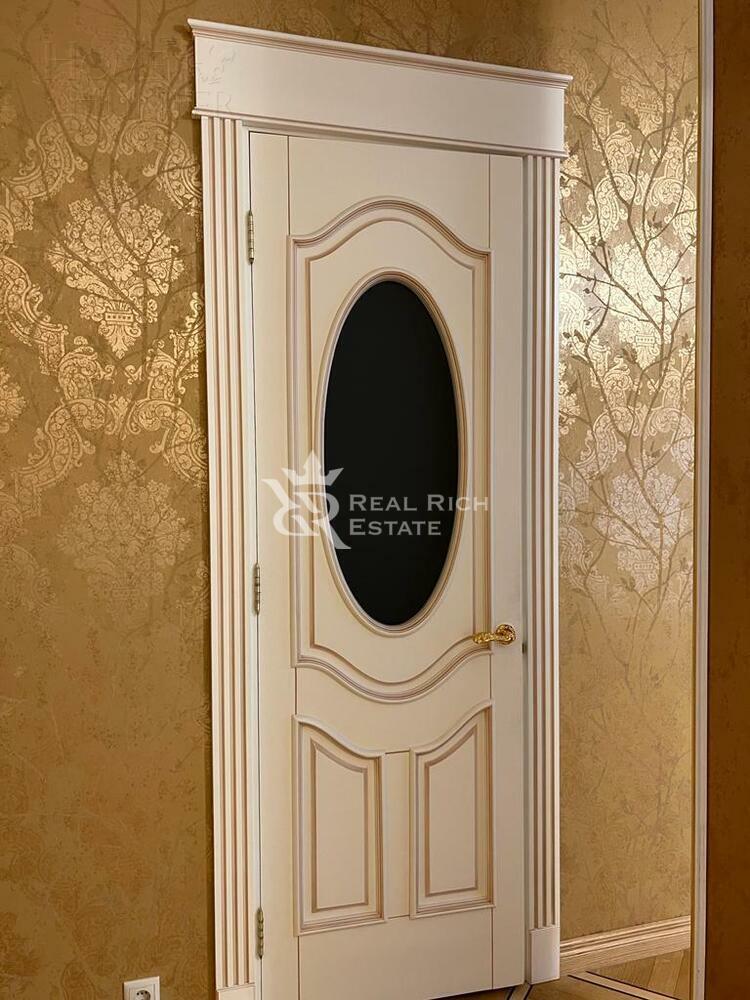 3-этажный коттедж 1 000 м² с отделкой