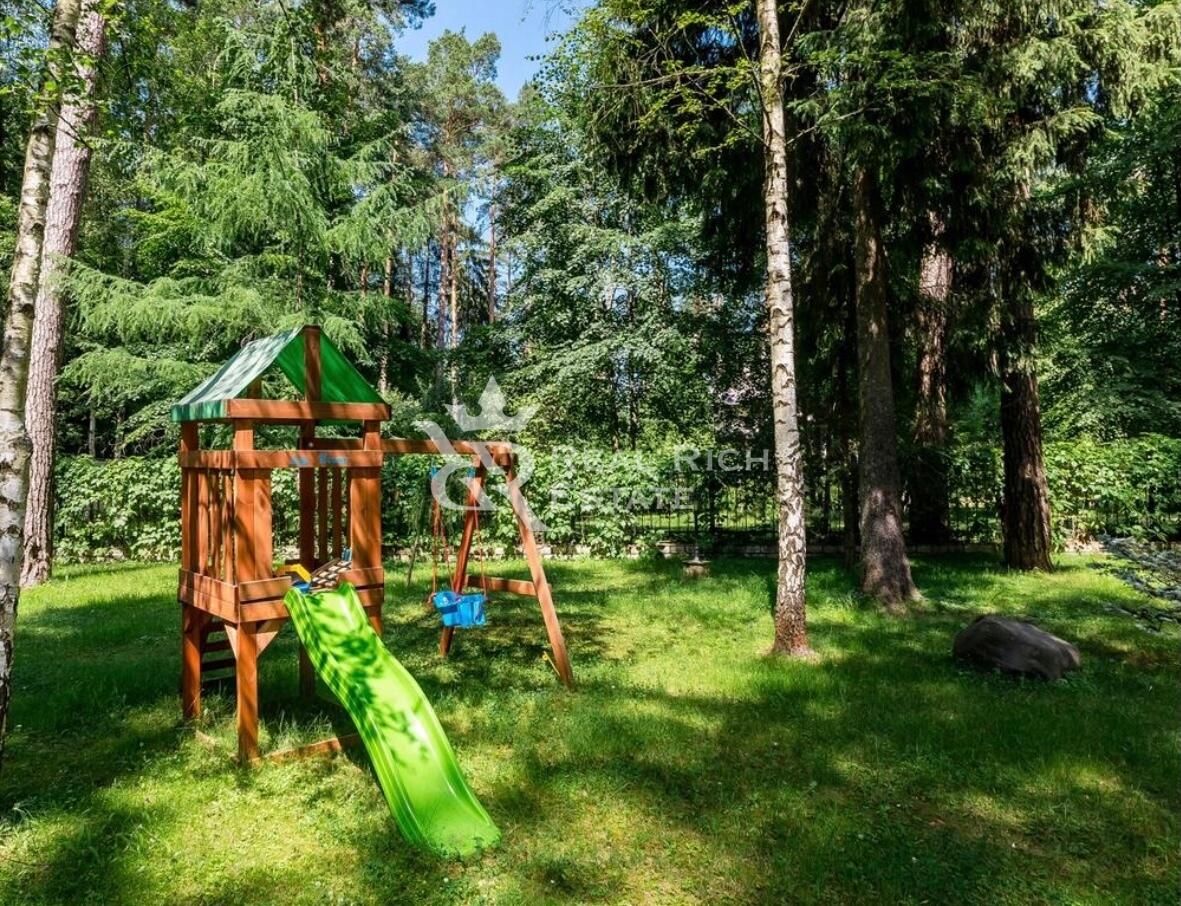 2-этажный коттедж 850 м² с отделкой