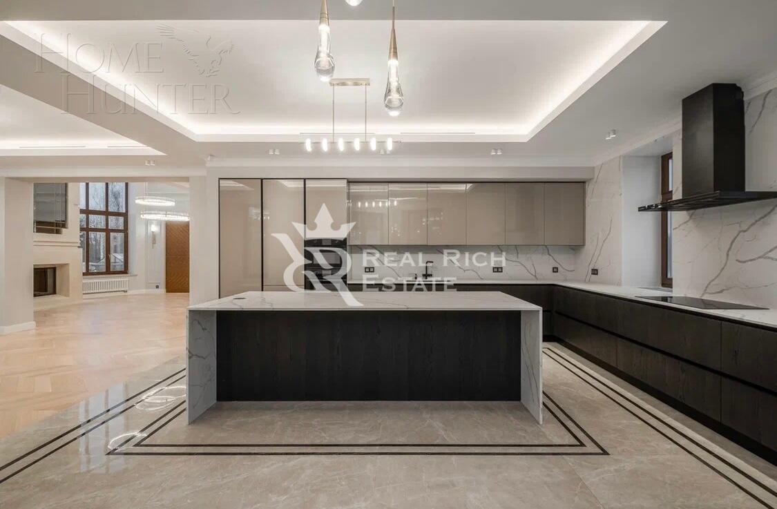 2-этажный коттедж 800 м² с отделкой