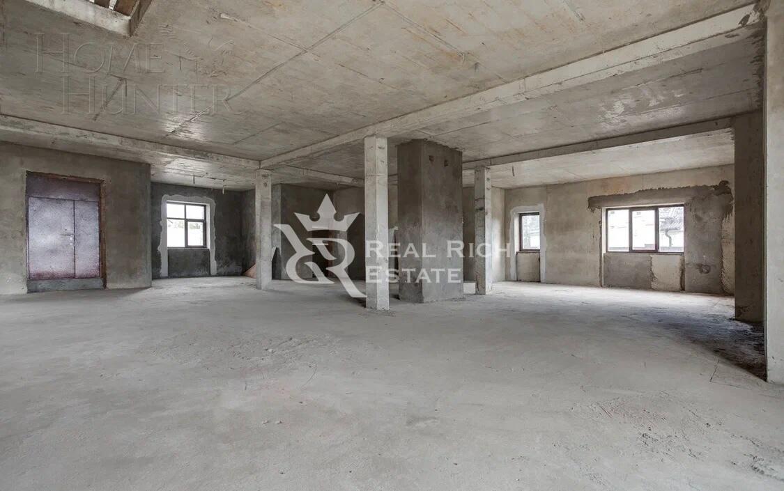 2-этажный коттедж 450 м² без отделки