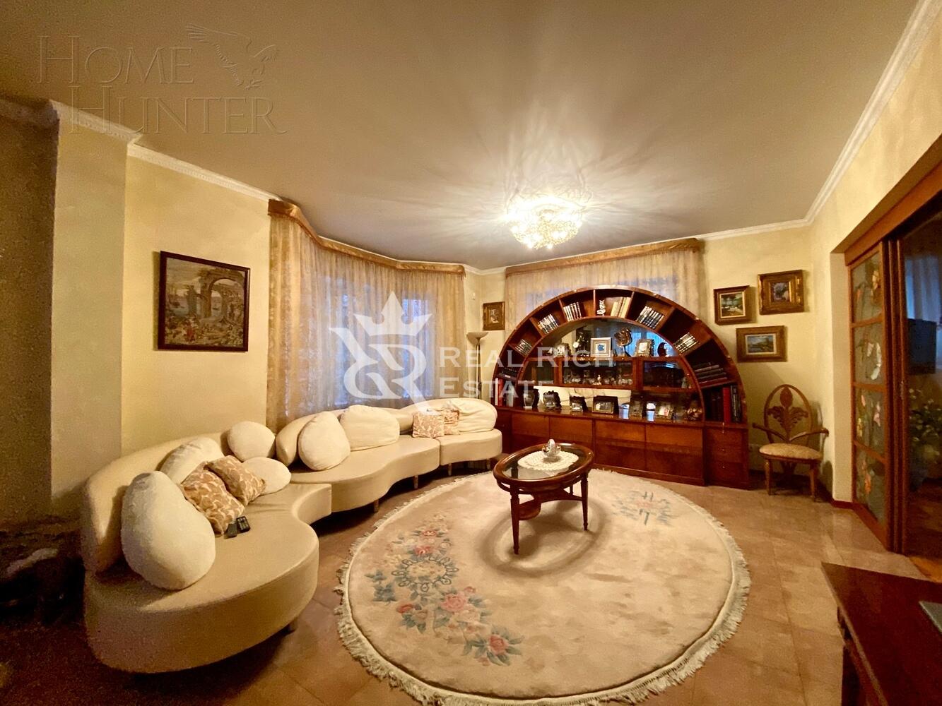 2-этажный коттедж 300 м² с отделкой