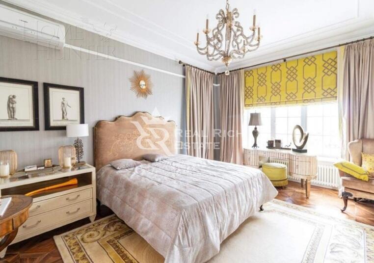 2-этажный коттедж 660 м² с отделкой