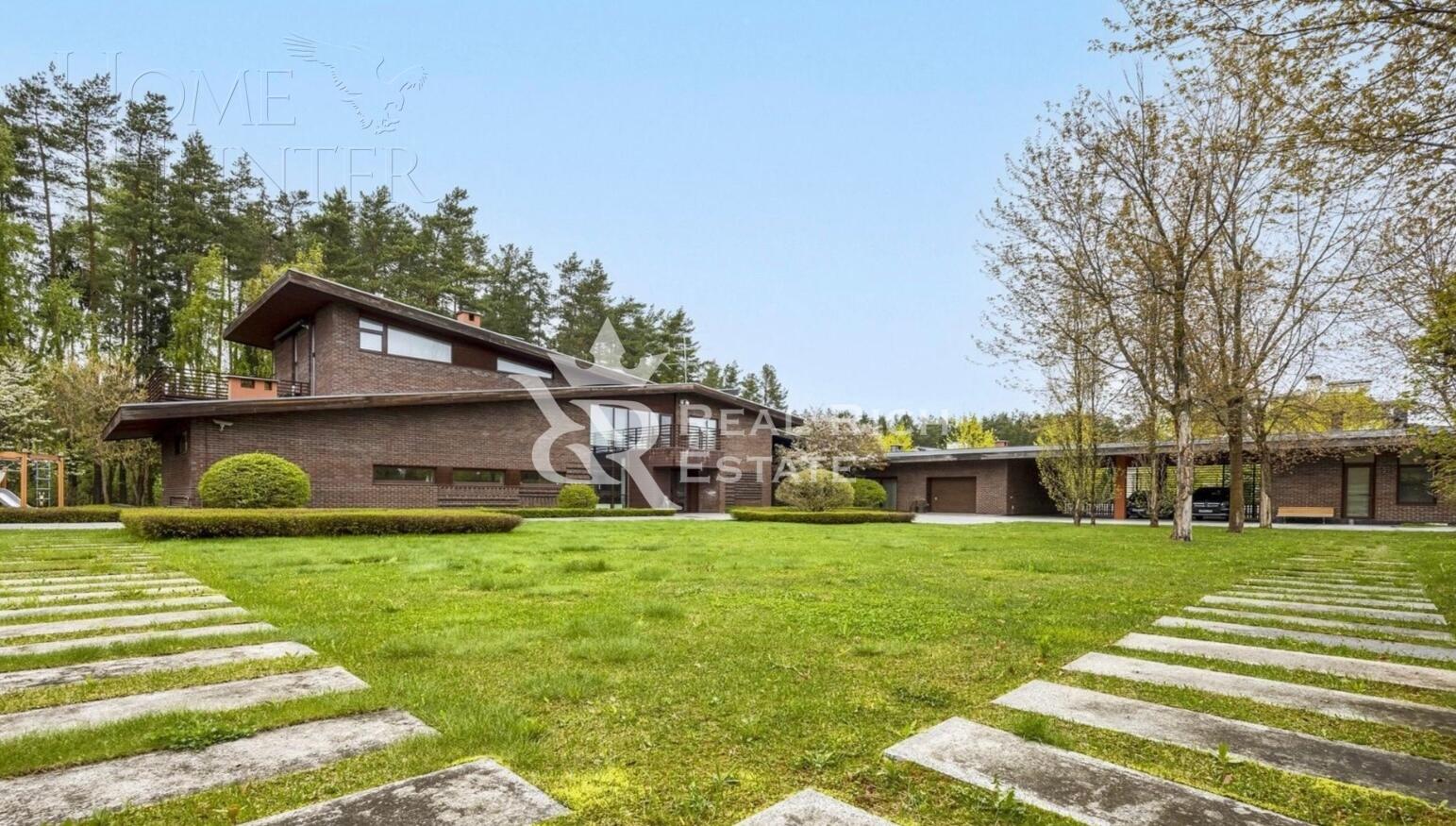 2-этажный коттедж 1 254 м² с отделкой