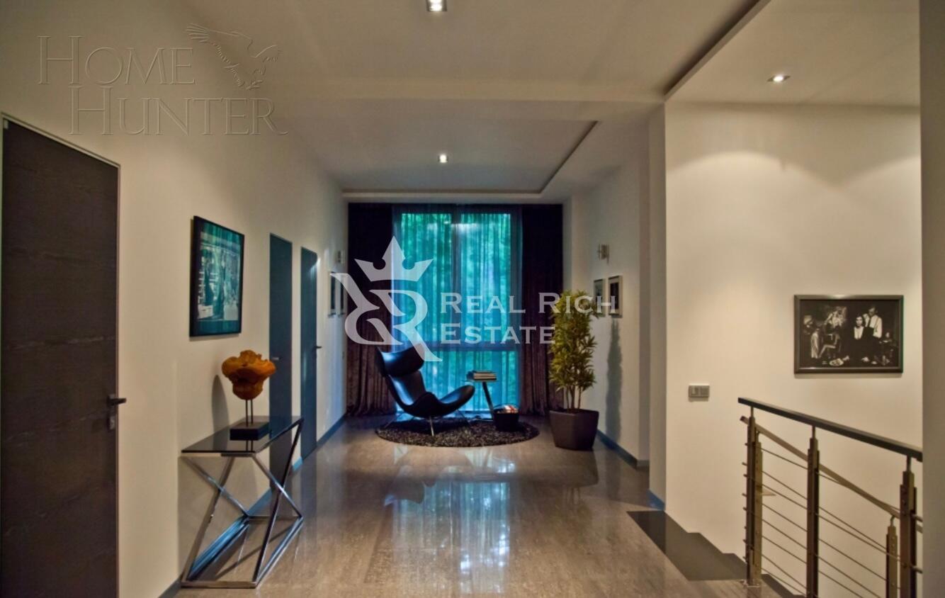 2-этажный коттедж 1 518 м² с отделкой