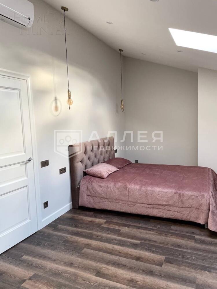 3-этажный таунхаус 320 м² с отделкой