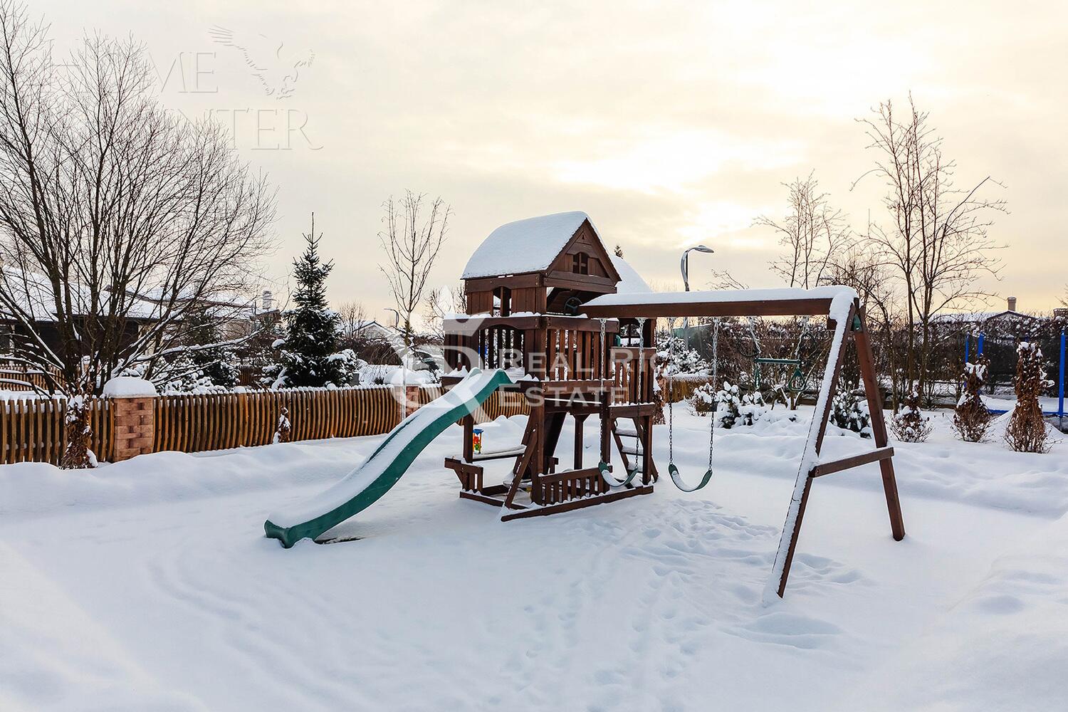 2-этажный коттедж 1 700 м² без отделки