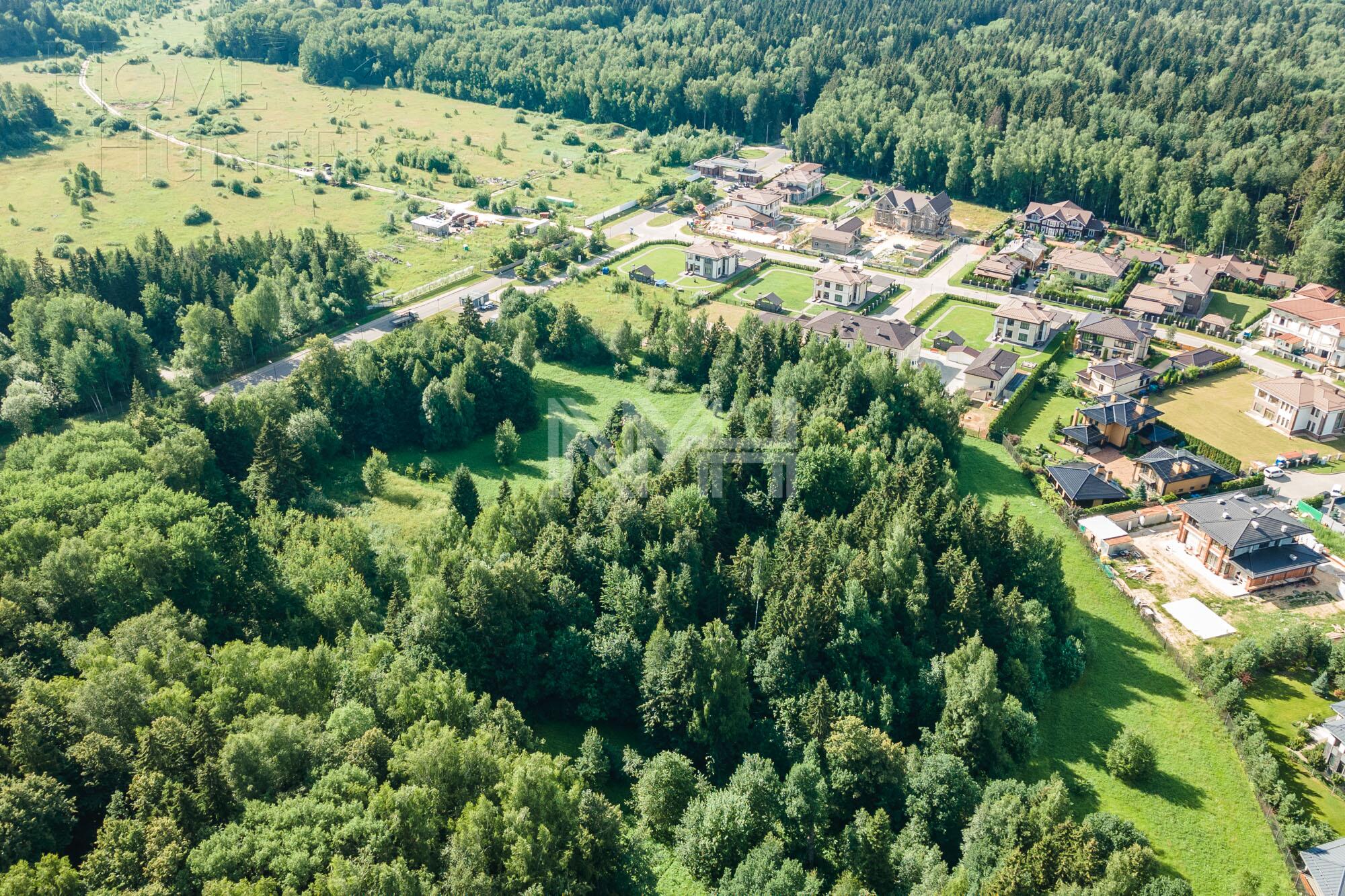 Участок 103.12 сот. в охраняемом поселке