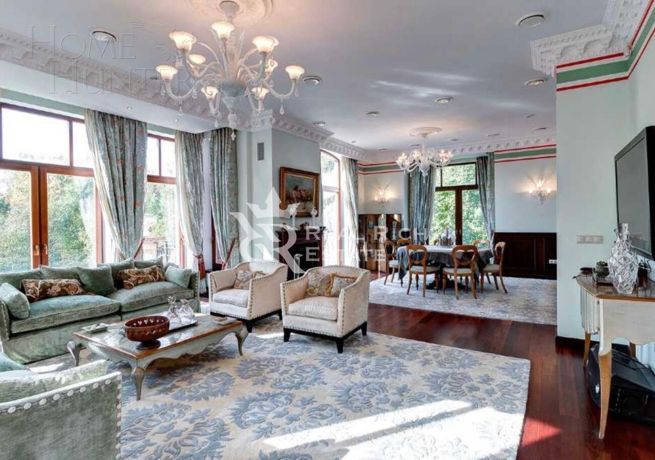 2-этажный коттедж 806 м² с отделкой