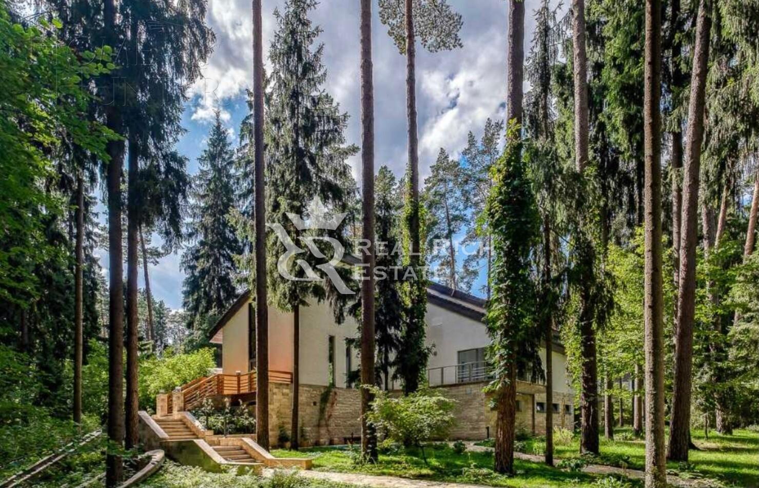 2-этажный коттедж 891 м² с отделкой