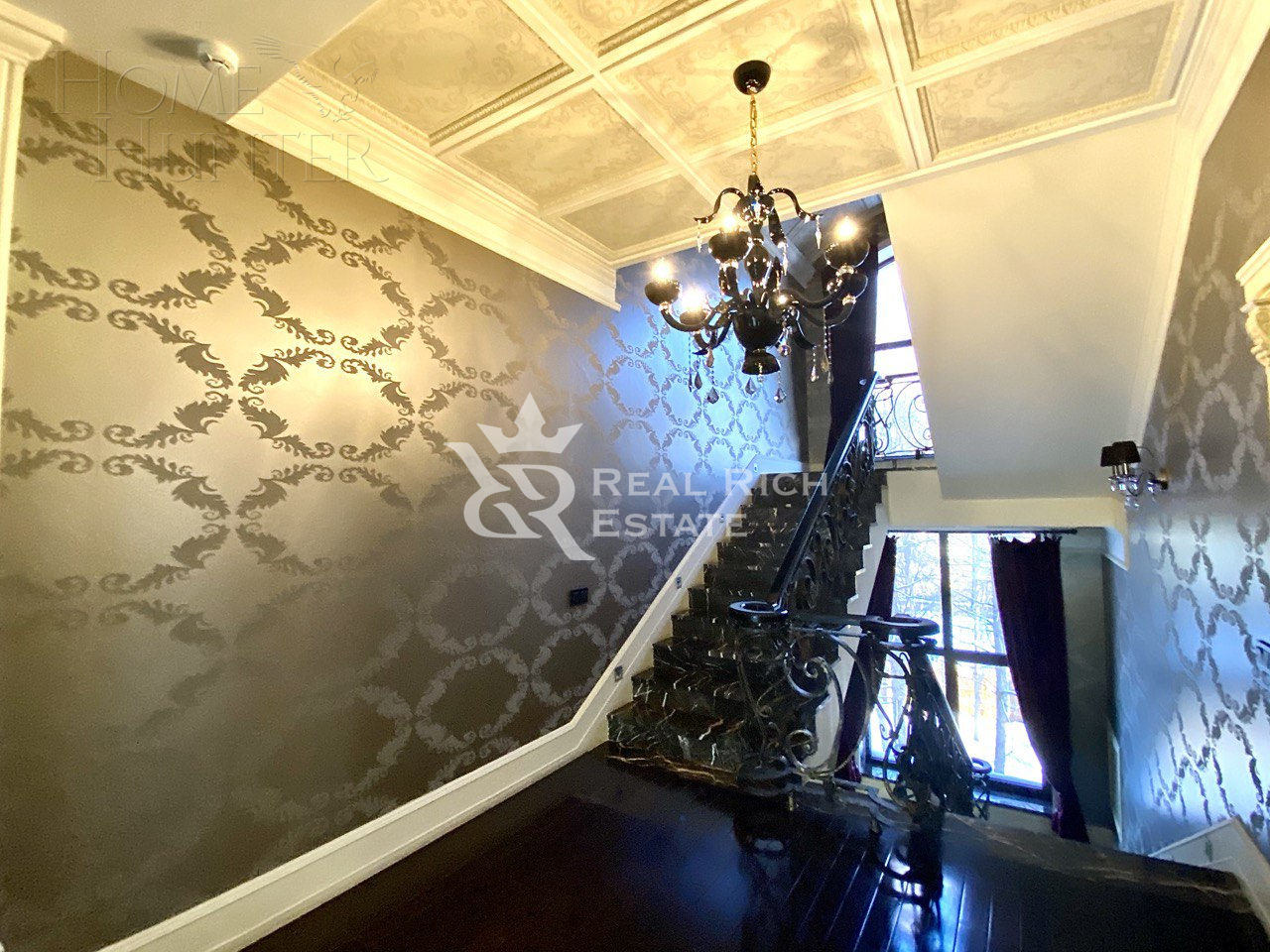 2-этажный коттедж 1 360 м² с отделкой