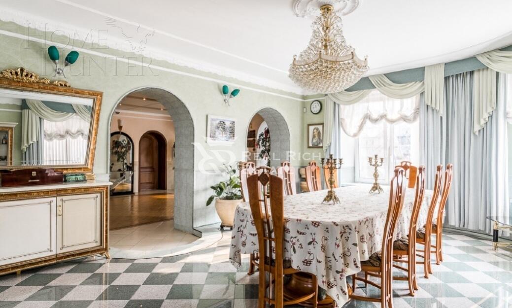 2-этажный коттедж 730 м² с отделкой