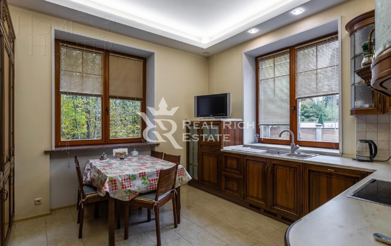 2-этажный коттедж 570 м² с отделкой