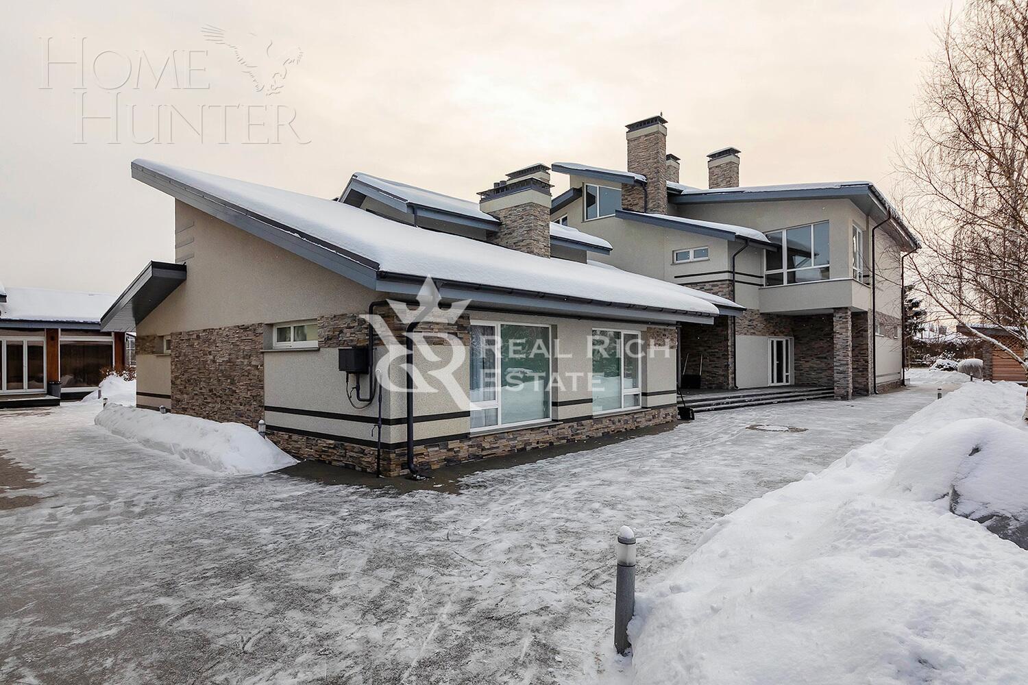 2-этажный коттедж 1 700 м² без отделки