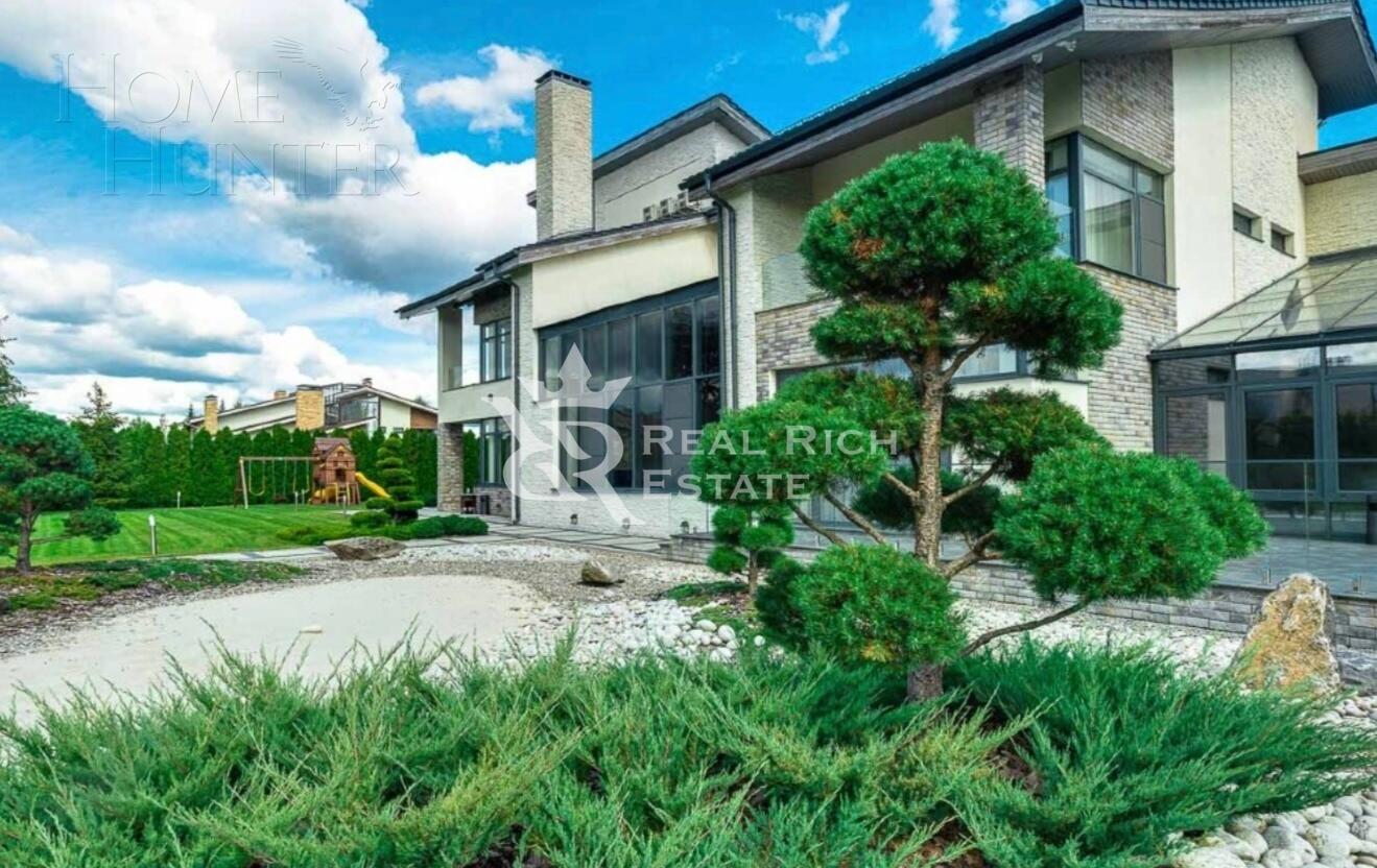 2-этажный коттедж 1 127.4 м² с отделкой