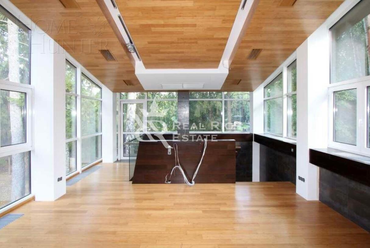 2-этажный коттедж 710 м² с отделкой