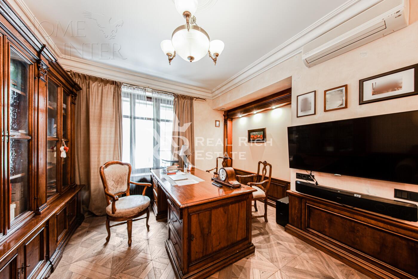 2-этажный коттедж 860 м² с отделкой