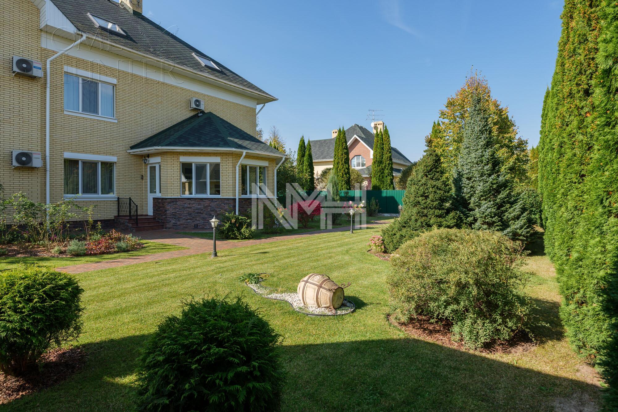 2-этажный коттедж 436 м² с отделкой