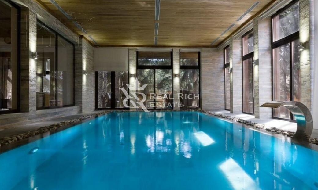 2-этажный коттедж 1 040 м² с отделкой