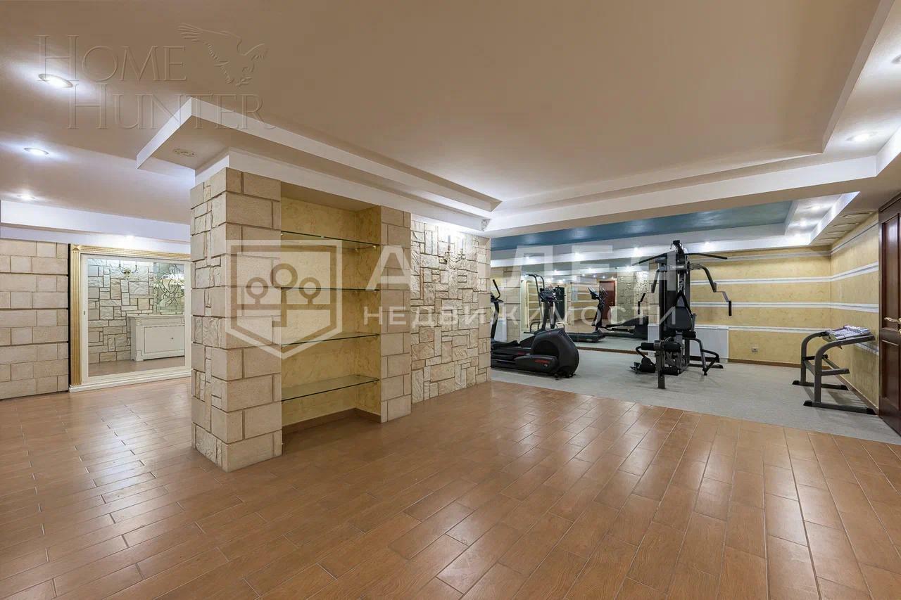 2-этажный коттедж 1 250 м² с отделкой