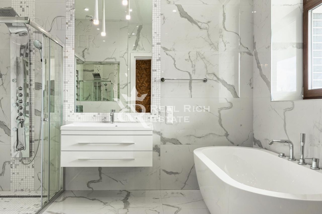 2-этажный коттедж 500 м² с отделкой