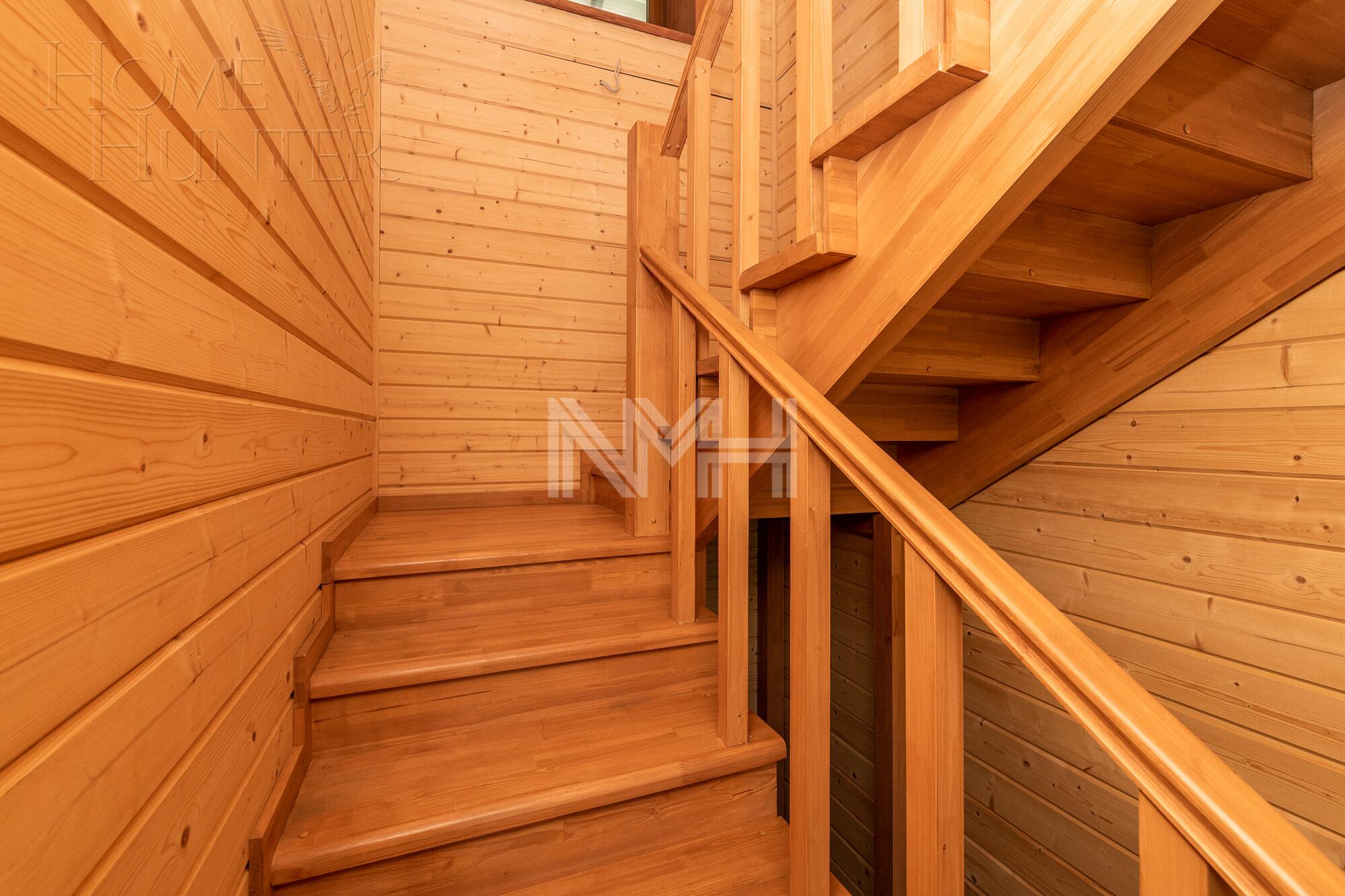 2-этажный коттедж 1 638 м² без отделки