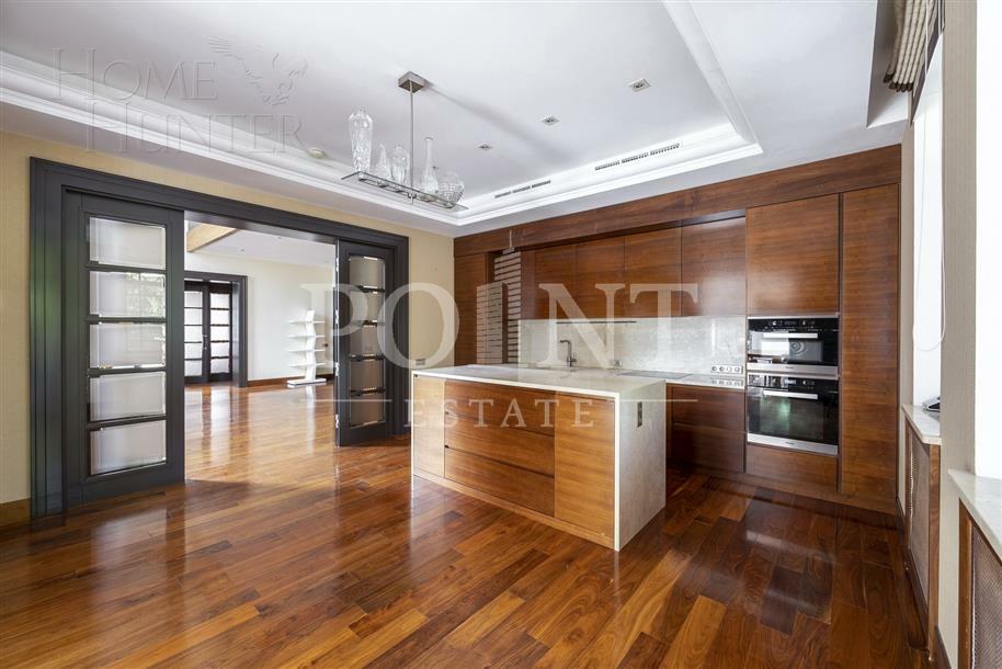 2-этажный коттедж 620 м² с отделкой