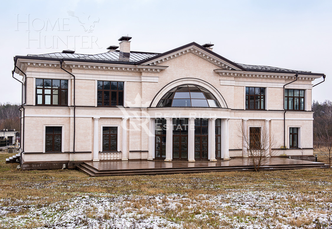 2-этажный коттедж 1 726 м² без отделки