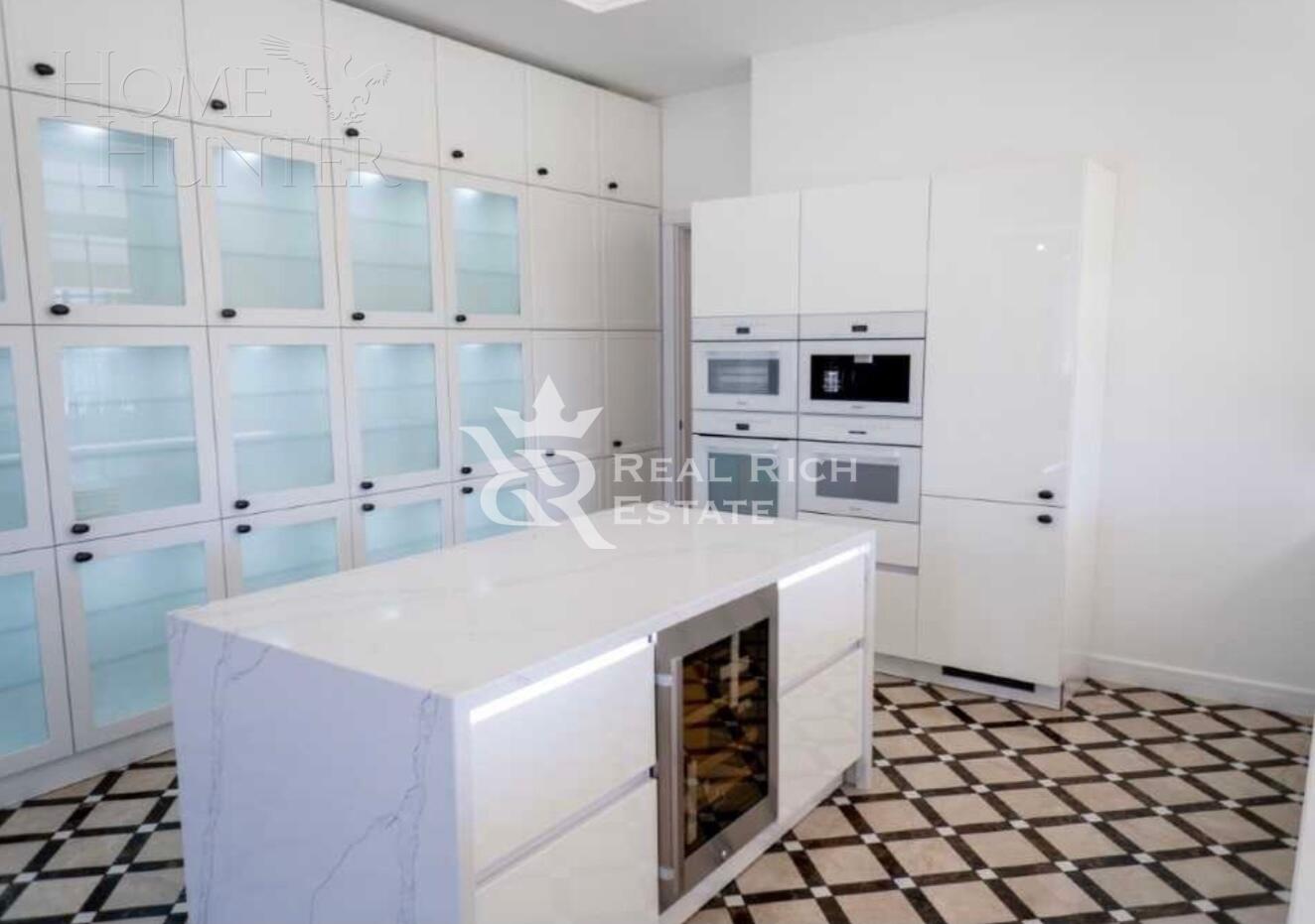 2-этажный коттедж 1 151 м² с отделкой