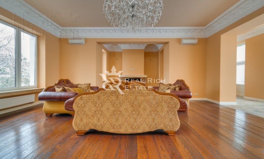 2-этажный коттедж 419.8 м² с отделкой