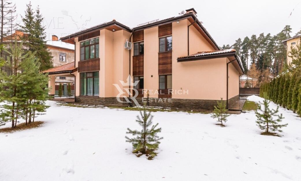 2-этажный коттедж 500 м² с отделкой