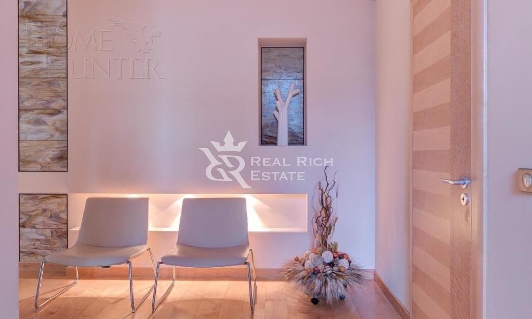 3-этажный коттедж 550 м² с отделкой