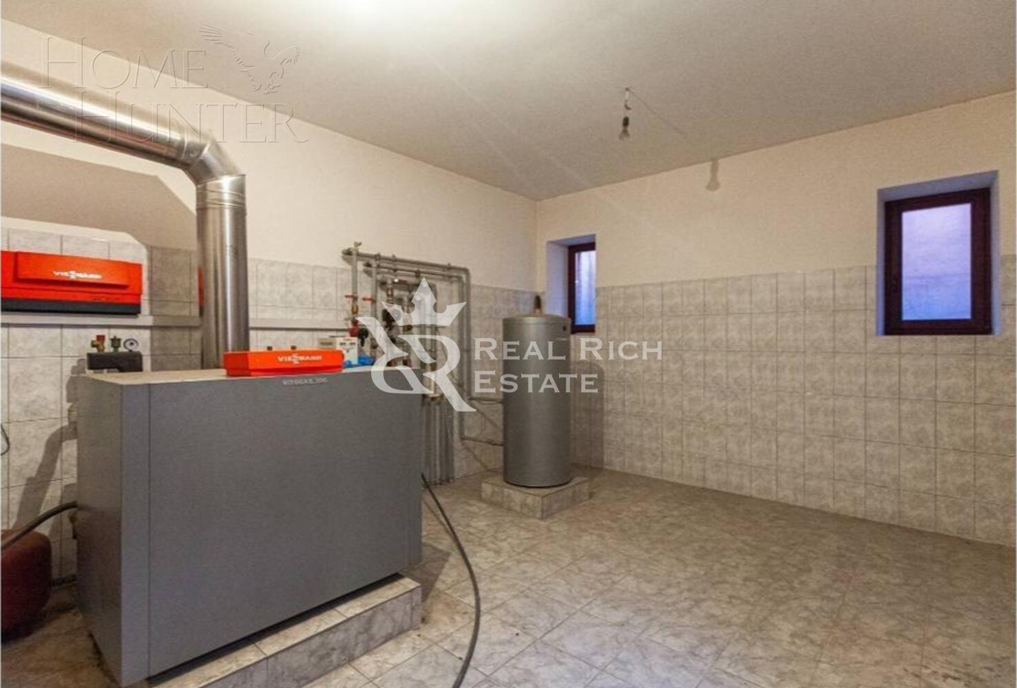 3-этажный коттедж 704 м² без отделки