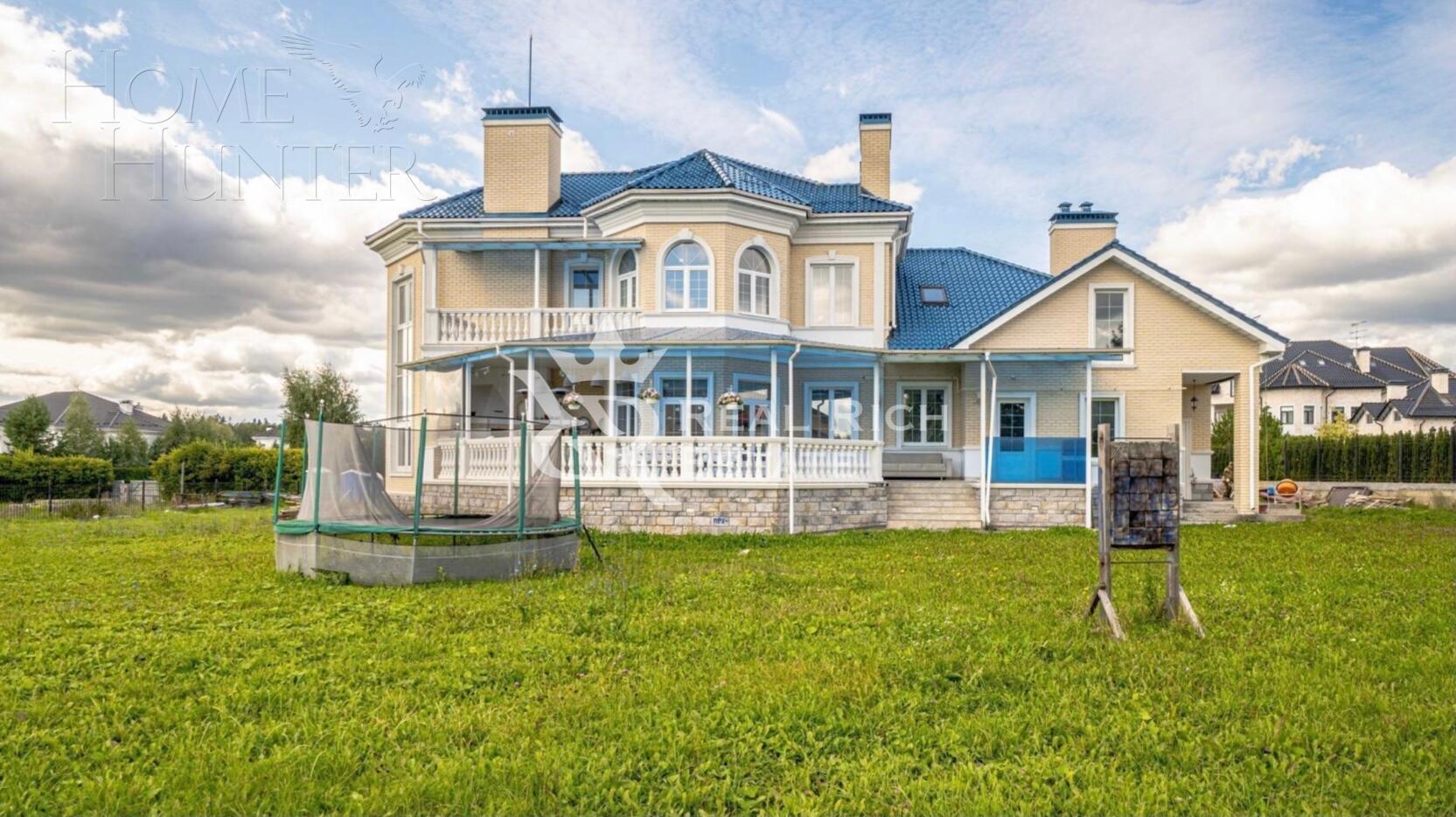 2-этажный коттедж 1 000 м² без отделки