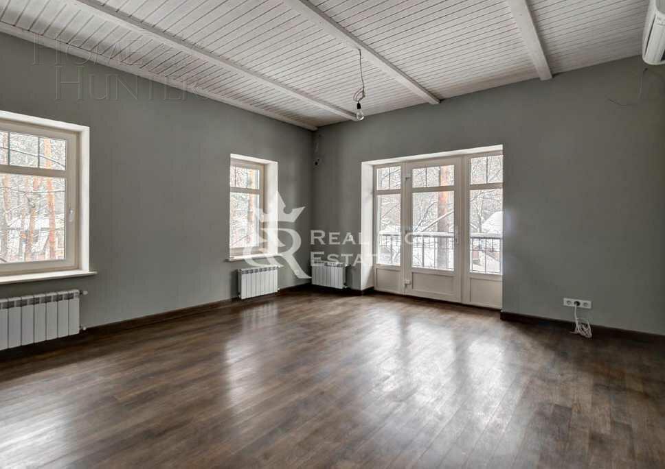 2-этажный коттедж 650 м² с отделкой