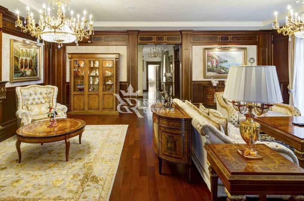 2-этажный коттедж 1 200 м² с отделкой